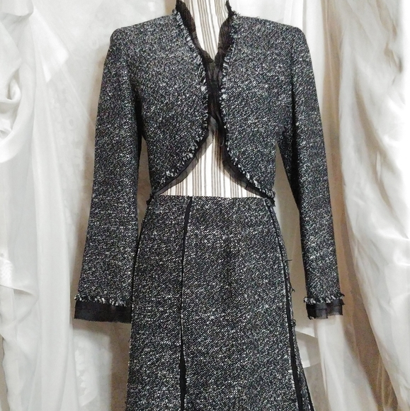 Lafayette 148 New York Other - Lafayette 148 Wool Blend Edgy Skirt Suit Size 6/4